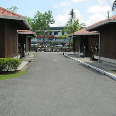 Grand Dormani Rajah Court Hotel Kuching Dış mekan fotoğraf