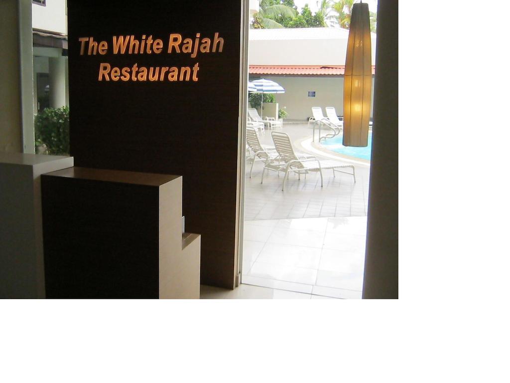 Grand Dormani Rajah Court Hotel Kuching Dış mekan fotoğraf